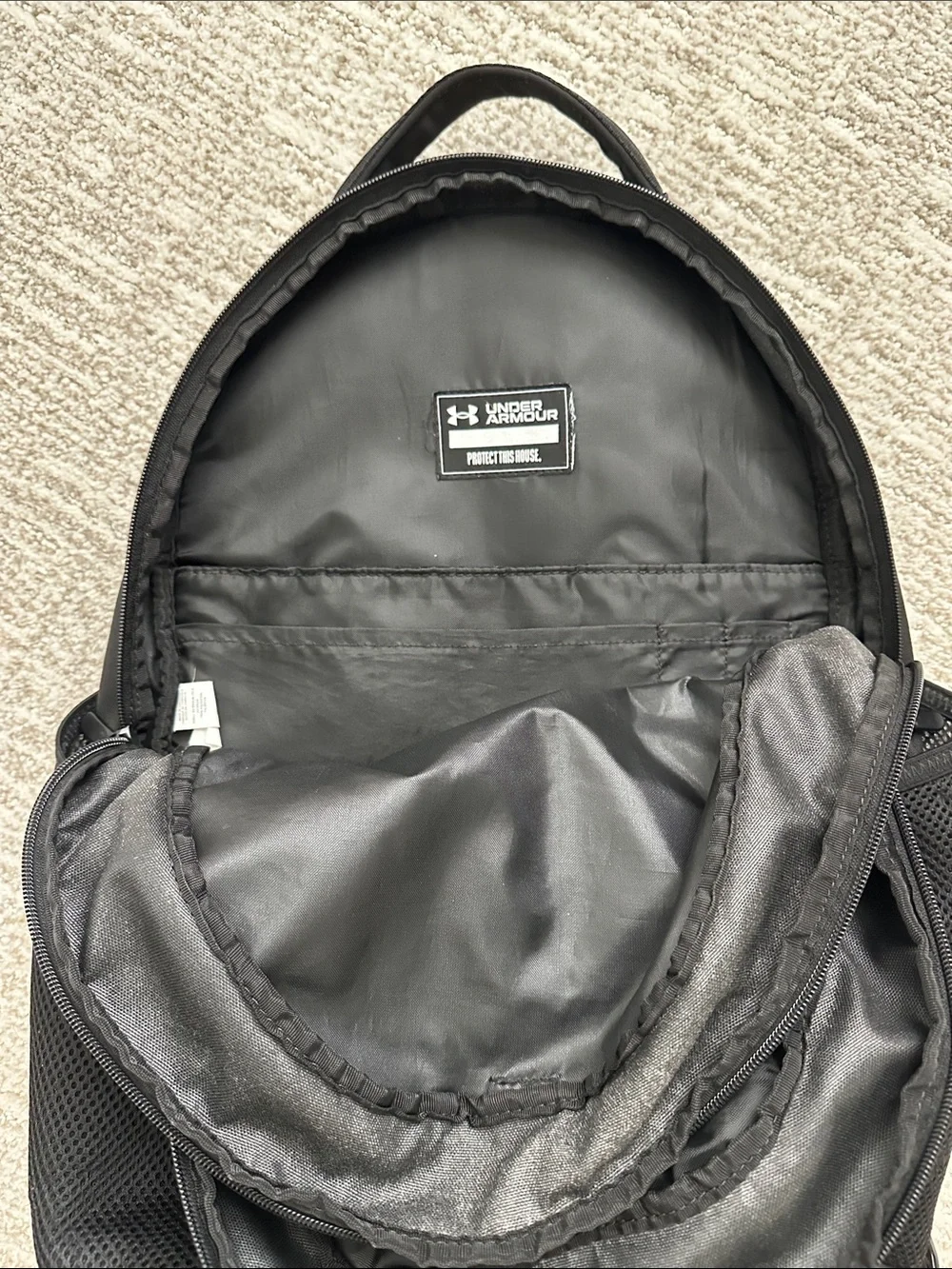 Under Armour Hustle 6.0 Black Backpack